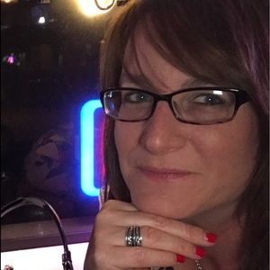 Meet your Posher, Kari